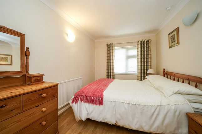 Terraced house for sale in Meadowcroft, St.Albans
