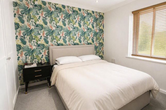 19, Hurstlyn Road, Liverpool photo 5