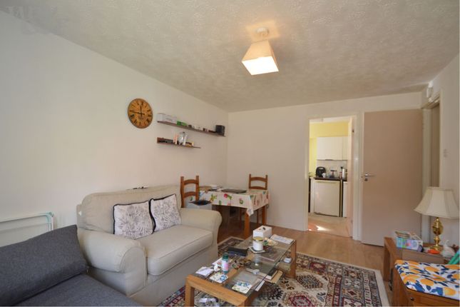 74, Swan Gardens, Birmingham photo 3