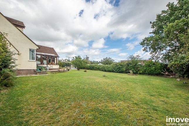 Detached bungalow for sale in Coombesend Road, Kingsteignton