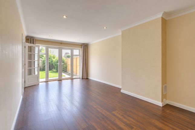 11, Downesway, Benfleet photo 2