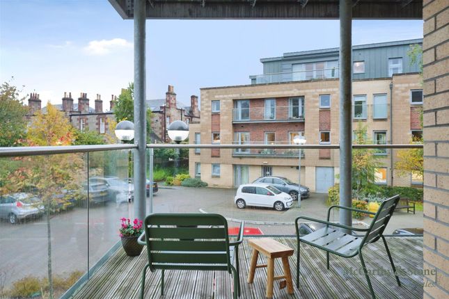 25 Barnton Grove, Edinburgh photo 3