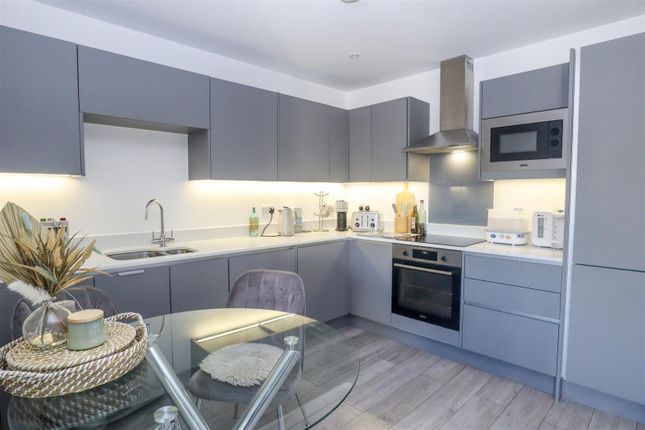 Flat 6, Elston Court, 13 South Drive, Coulsdon photo 4