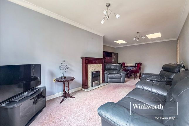 Flat 21, The Atrium,, Whincroft Close, Dorset photo 4