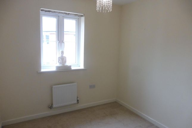 Semi-detached house to rent in Baxter Road, Watford