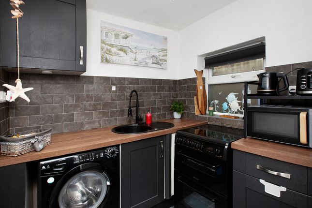 18 Willow Street, Teignmouth photo 3