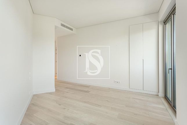Apartment for sale in Street Name Upon Request, Lisboa, Cascais, Udf De Cascais E Estoril, Pt