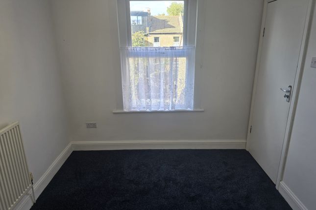 85, Clacton Road, Walthamstow photo 3