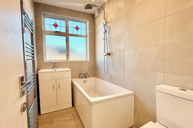 2, Woodford Green photo 2