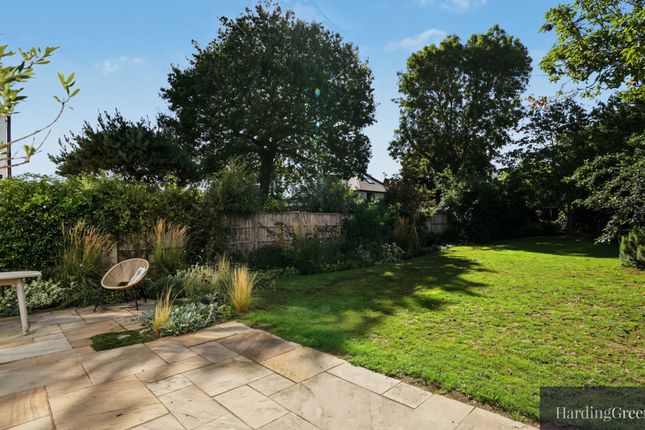 56, Chatsworth Road, London photo 4