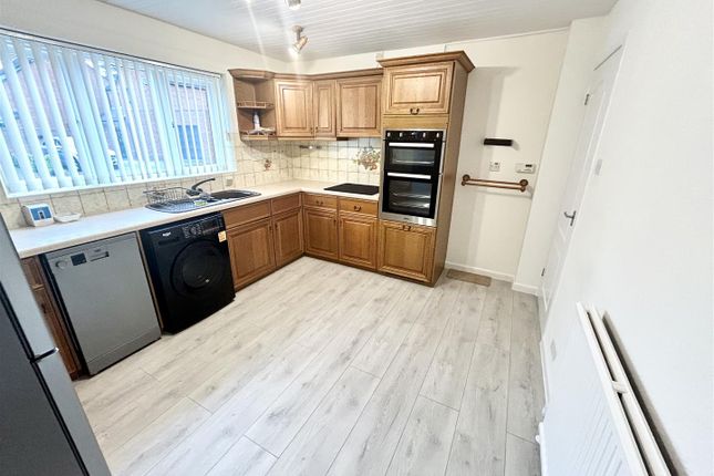 2, Carter Grove, Hereford photo 2