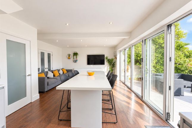 82, Henver Road, Newquay photo 4