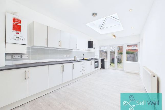 23, Worsley Road North, Manchester photo 2
