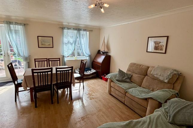 98, Sandown Drive, Hereford photo 4