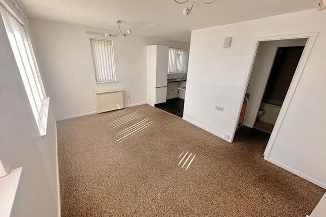 9, Westlands Court, Thornton Cleveleys photo 3