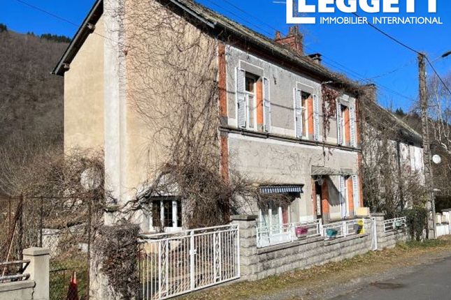 Thumbnail Villa for sale in Bassignac, Cantal, Auvergne-Rhône-Alpes