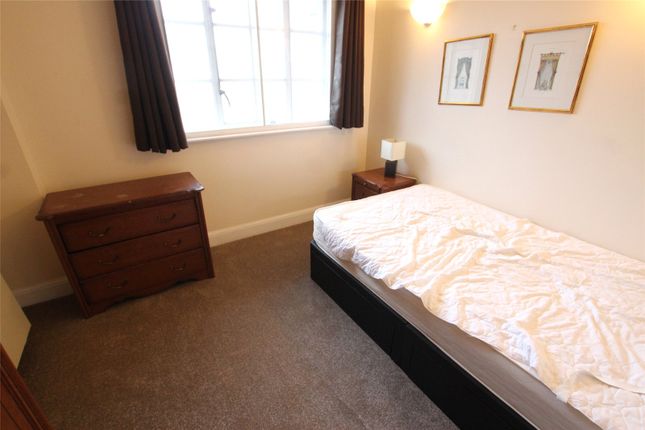 Studio house on Room 2, 46 South Block,, 1A Belevedere Road, London, £1,350/mo