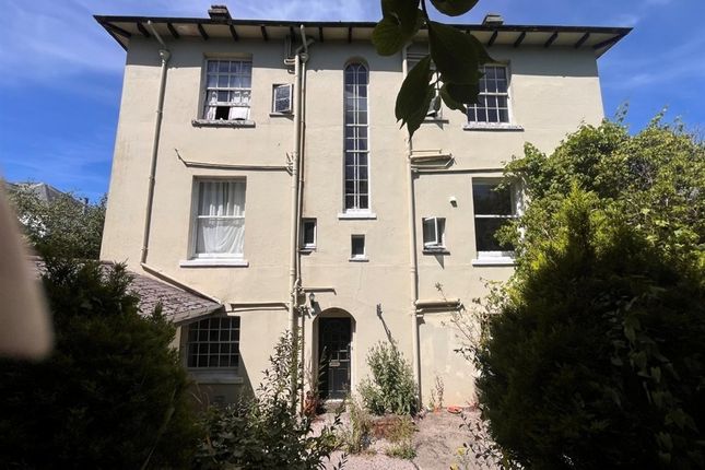 Flat 7, Mount Plym, Plymouth Road, TOTNES photo 2
