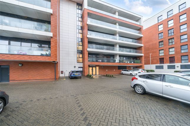 SNG RESALE - 2 Hackwood House,, Kingman Way, Berkshire photo 2