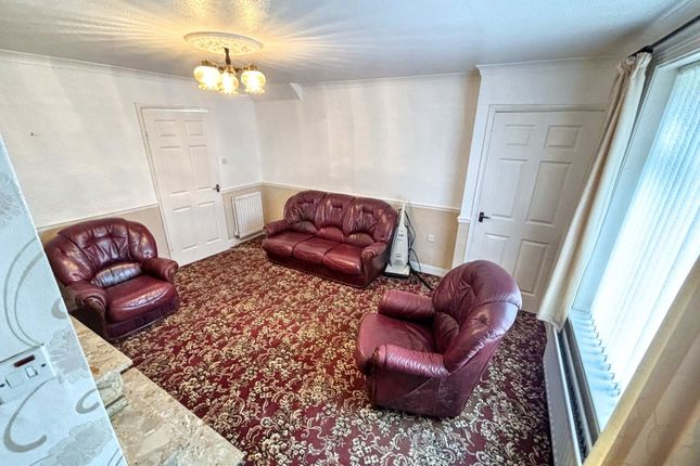 15, Plantation Avenue, Durham photo 4