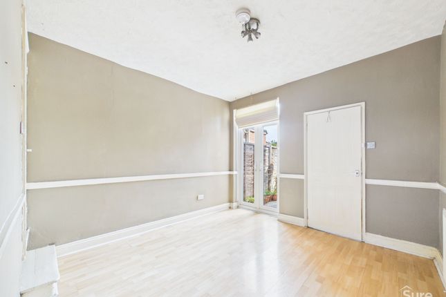 27 South Uxbridge Street, Burton-On-Trent photo 3