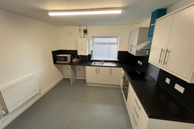 Flat to rent in Gelli Street, Port Tennant, Swansea SA1