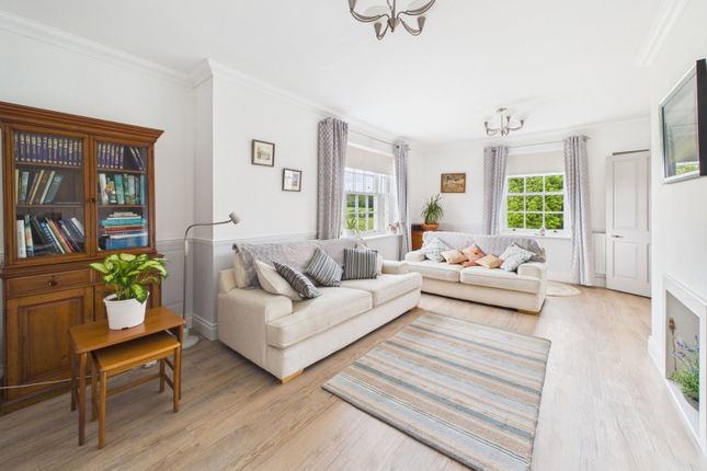 New Hall,4, Carlton Park, Saxmundham photo 3