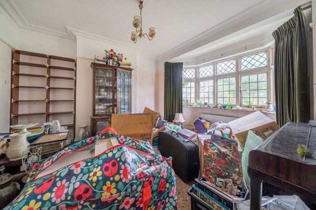 11, Queens Drive, London photo 3