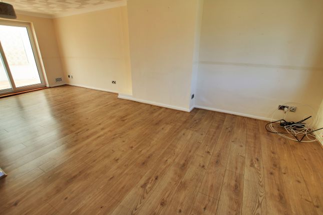 7, Brewin Avenue, March photo 3