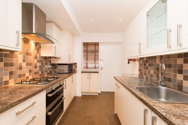 Thumbnail Flat to rent in Dene Apartments, Grosvenor Road, Jesmond