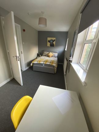 1-bed flat on Room 1, 24 Denison Court, Nottingham, £500/mo