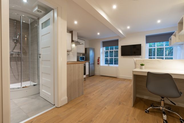 1-bed flat on A, Jesmond View, Newcastle, £1,040/mo