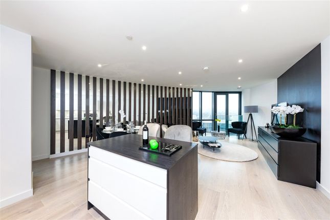 Flat to rent in City North West Tower, 9 Goodwin Street