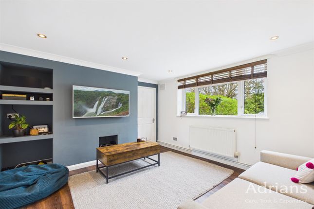 37, Park View Crescent, Chelmsford photo 4