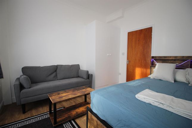 Walthamstow London Studio Flat To Rent Walthamstow Bedroom Flat To