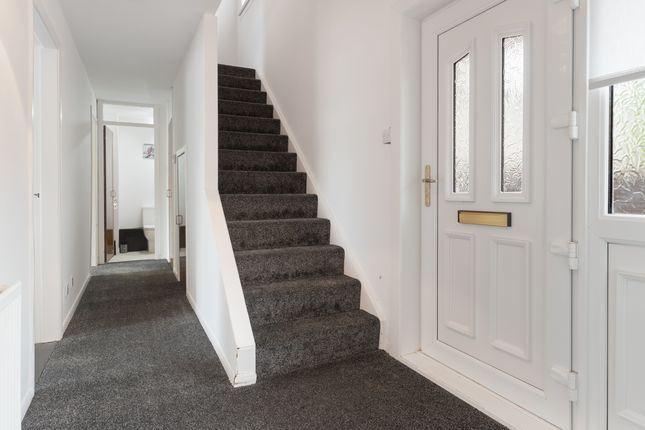 22 Aytoun Drive, Erskine photo 4