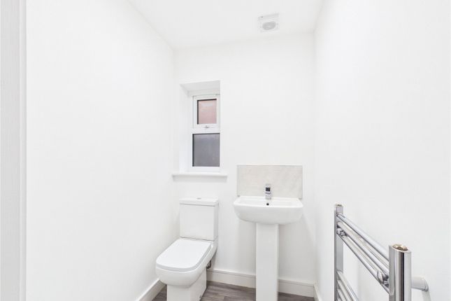 21, Terence Street, Manchester photo 4