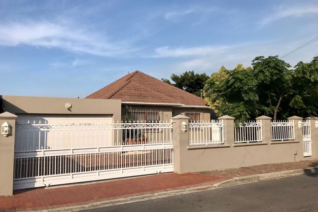 Thumbnail Detached house for sale in Evremonde Road, Cape Town, South Africa