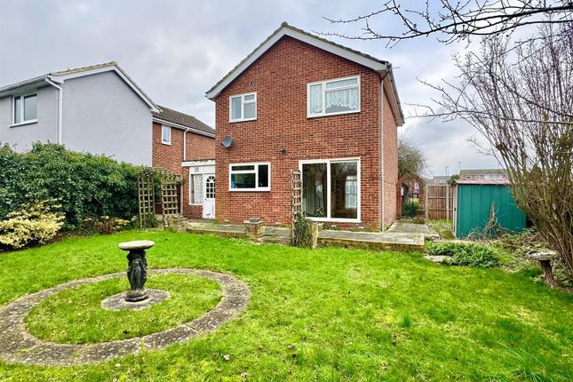 1, Kingfisher Way, Colchester photo 4