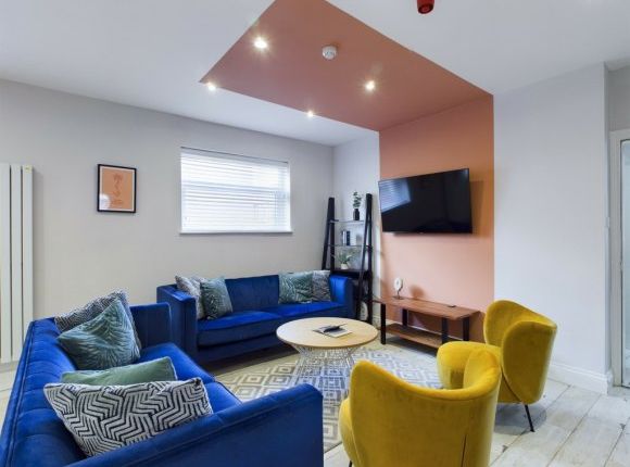 Thumbnail Shared accommodation to rent in Molyneux Road, Liverpool