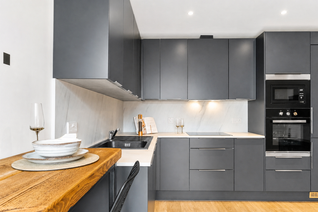 APARTMENT 5, MOTORWORX, WEST MIDLANDS photo 2