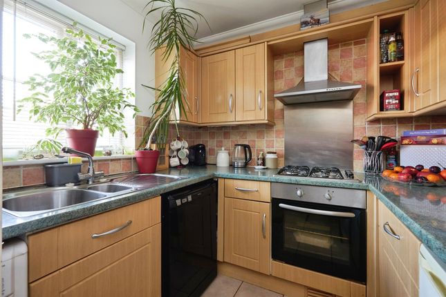 6, St. Leonards Court, St. Leonards Avenue, Blandford Forum photo 4