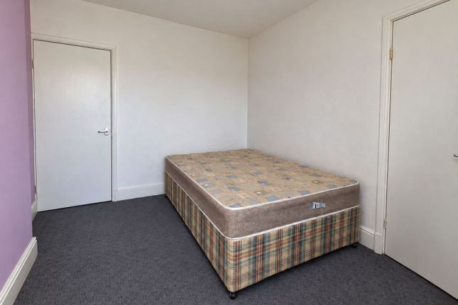 *AD ONLY* 77 Moira Street, Leicester photo 4