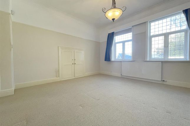 Property to rent in Langcliffe Avenue, Harrogate