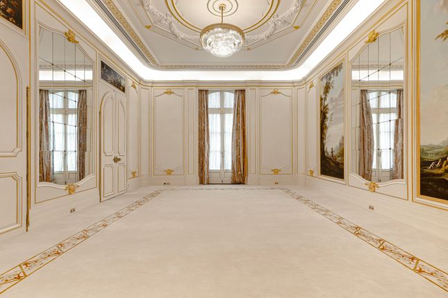 Belgrave, Belgrave Square, London photo 4