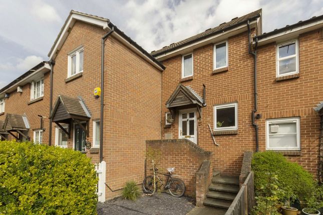 2-bed house on 16, Lavender Road, London, £1,950/mo