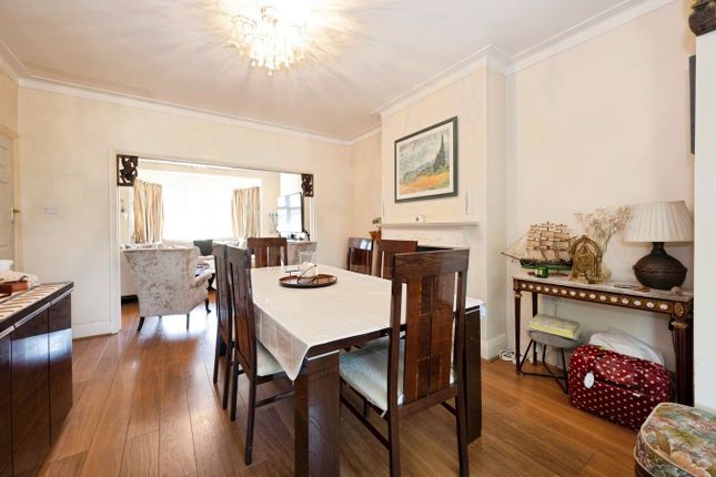 6, Highfield Road, Surbiton photo 4