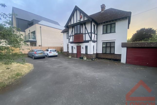 Thumbnail Town house to rent in Haling Park Road, South Croydon