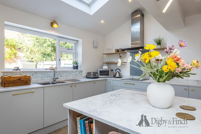 3, Dowson Close, Nottingham photo 4