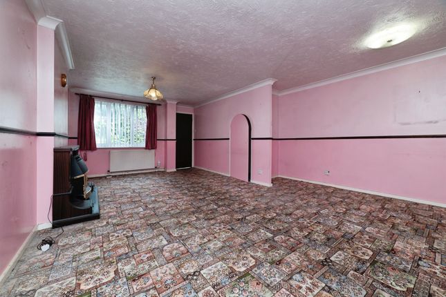 21, Bannister Drive, Hull photo 3